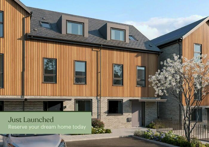 3 Bedroom Semi-Detached House For Sale In Gatcombe Orchard, Wrington, BS40