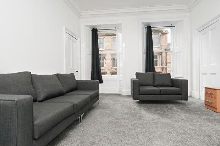 4 Bedroom Flat To Rent In L South Clerk Street, Edinburgh, EH8