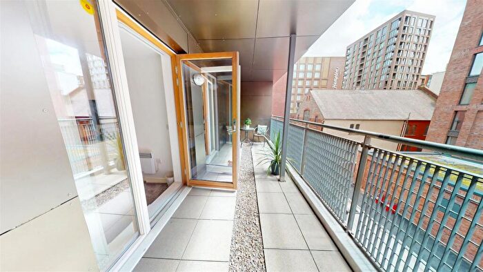 1 Bedroom Apartment For Sale In Northern Angel, Dyche Street, Manchester, M4
