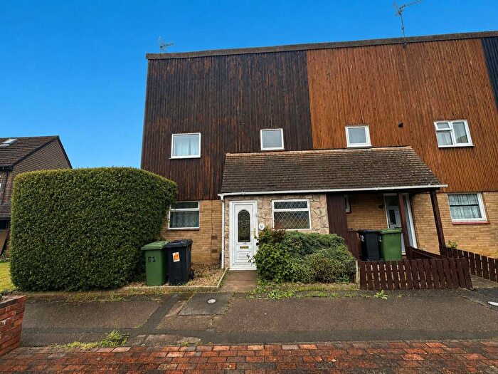 3 Bedroom End Of Terrace House To Rent In Leighton, Orton Malborne, PE2