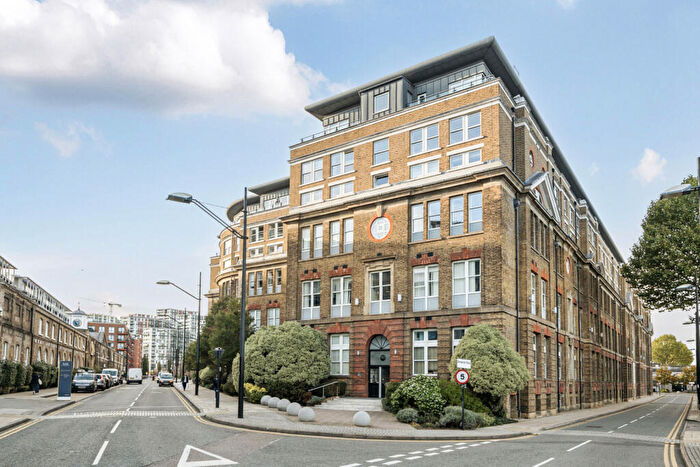 1 Bedroom Apartment For Sale In Cadogan Road, London, SE18