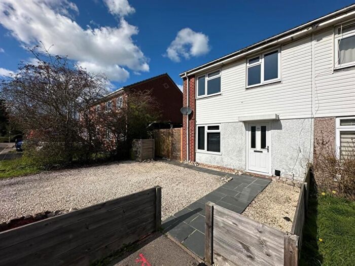 3 Bedroom Property To Rent In Drake Close, Southampton, SO31