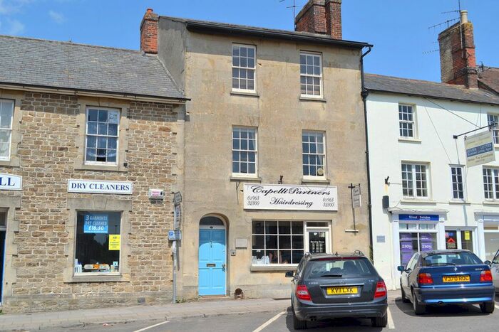 2 Bedroom Maisonette To Rent In High Street, Wincanton, BA9