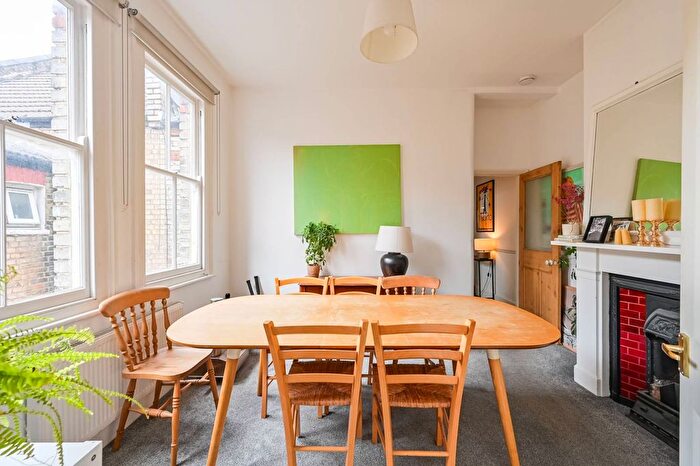 2 Bedroom Maisonette To Rent In Lyndhurst Road, Wood Green, London, N22
