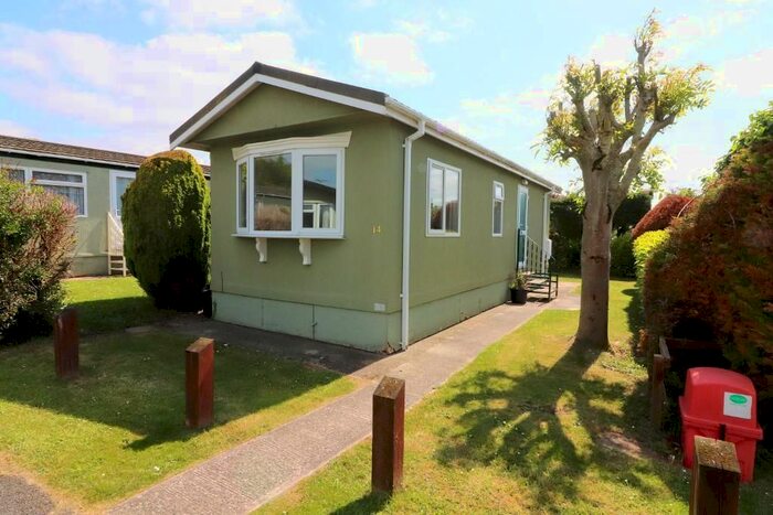 1 Bedroom Mobile/park Home To Rent In Castle Hill Road, Totternhoe, Dunstable, LU6
