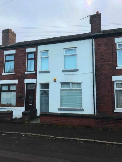 2 Bedroom Terraced House To Rent In Russell Street, Manchester, M25