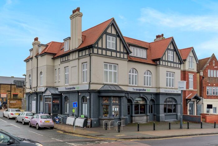 2 Bedroom Flat To Rent In Whitehorse Hill Chislehurst, BR7