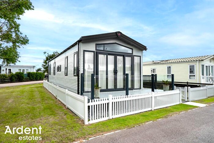 2 Bedroom Park Home For Sale In Goldhanger Rd, Heybridge, CM9