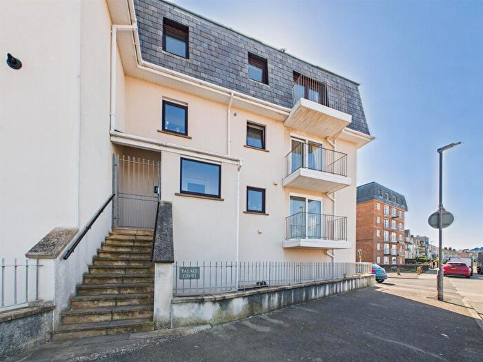 2 Bedroom Apartment For Sale In Sandylands Promenade, Heysham, Morecambe, LA3