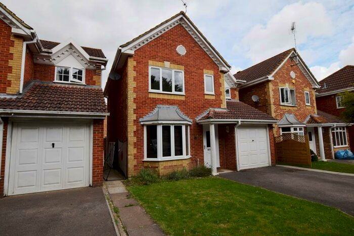3 Bedroom Detached House To Rent In Swallow Close, Bicester, Oxfordshire, OX26