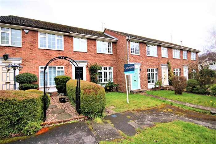 3 Bedroom Terraced House To Rent In Oakfields, Guildford, GU3