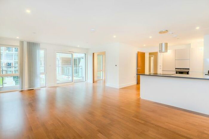 2 Bedroom Flat To Rent In Henry Macaulay Avenue, Kingston Upon Thames, KT2