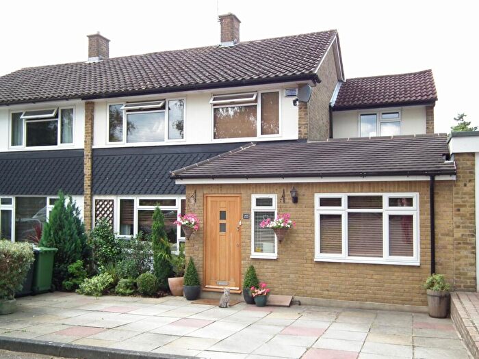 4 Bedroom Semi Detached House To Rent In Torrington Drive Potters Bar, EN6