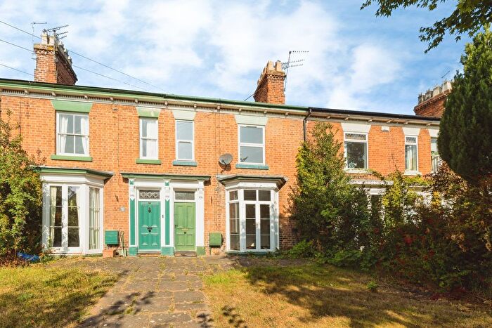 3 Bedroom Terraced House For Sale In Erddig Road, Wrexham, LL13