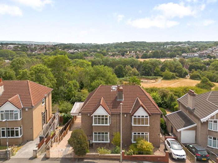 3 Bedroom Semi Detached House For Sale In Imperial Walk, Bristol, BS14