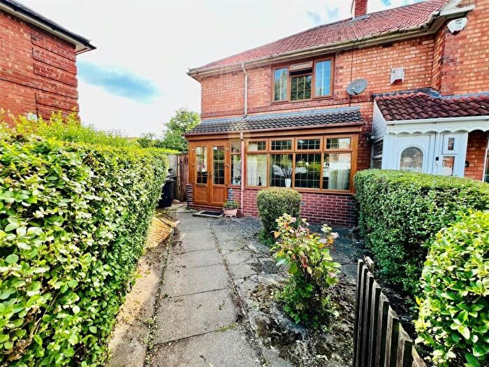 3 Bedroom Semi-Detached House To Rent In Mapleton Road, Birmingham, B28