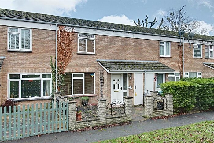 2 Bedroom Terraced House To Rent In Rosebery Way, Tring, HP23