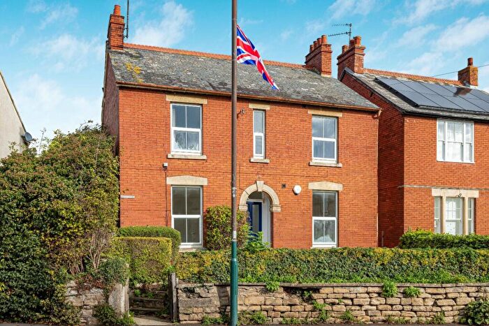 3 Bedroom Detached House For Sale In Bath Road, Stonehouse, Gloucestershire, GL10