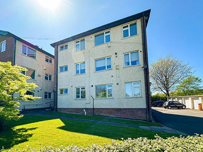 1 Bedroom Flat For Sale In Brentwood Court, Wirral, CH49
