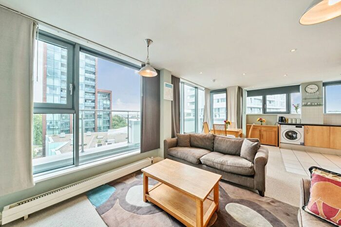 3 Bedroom Flat For Sale In Hardwicks Square, London, SW18