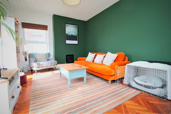 1 Bedroom Flat To Rent In Westgate Street, Cardiff, CF10