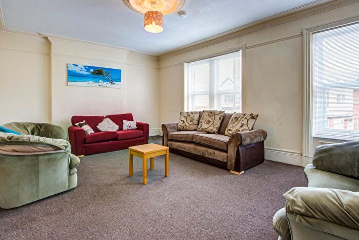 7 Bedroom Terraced House To Rent In Osborne Road, Jesmond, Newcastle Upon Tyne, NE2