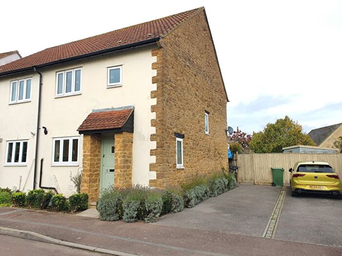 3 Bedroom Semi-Detached House For Sale In Barn Orchard, Norton Sub Hamdon, TA14