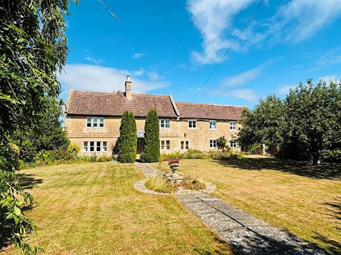 6 Bedroom Detached House For Sale In Woodrow Road, Forest, Melksham, SN12