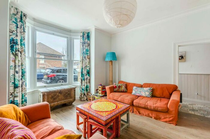 4 Bedroom Property To Rent In Goodrich Road, East Dulwich, London, SE22