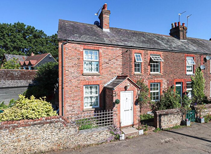 3 Bedroom End Of Terrace House For Sale In Bradden Lane, Gaddesden Row, HP2