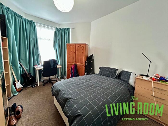 6 Bedroom House To Rent In Malefant Street, Cathays, Cardiff, CF24