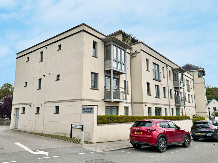 2 Bedroom Apartment For Sale In Tavistock, PL19