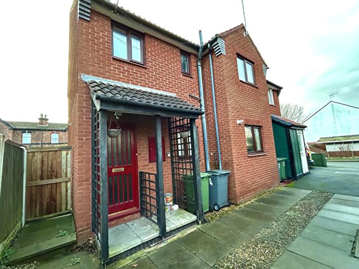 3 Bedroom Semi Detached House For Sale In Shewell Close, Tranmere, Merseyside, CH42