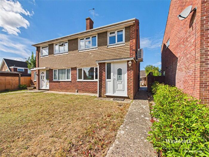 3 Bedroom Semi-Detached House To Rent In Kestrel Close, Thatcham, Berkshire, RG19