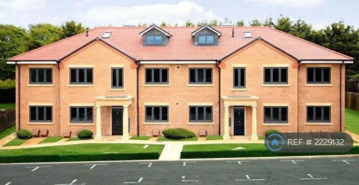 1 Bedroom Flat To Rent In Royal Navy Court, Luton, LU2