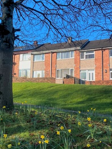 3 Bedroom Terraced House To Rent In Llys Geraint, Bangor, LL57