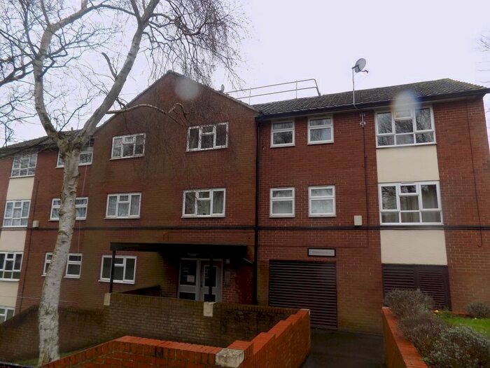 2 Bedroom Flat To Rent In St Clares Close, Derby, DE22