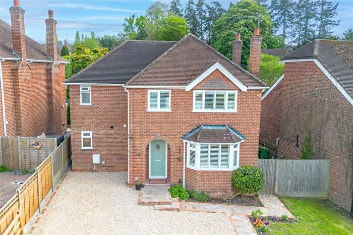 4 Bedroom Detached House For Sale In Greenlands Road, Newbury, Berkshire, RG14
