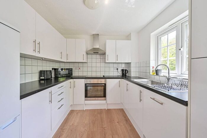 2 Bedroom Flat To Rent In Selhurst Close, Wimbledon Common, London, SW19