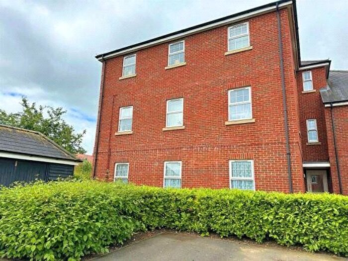1 Bedroom Flat To Rent In Clivedon Way, Aylesbury, Buckinghamshire, HP19