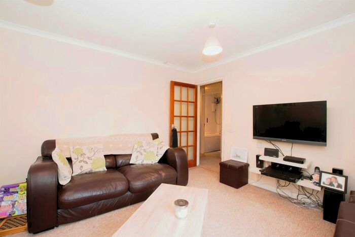 1 Bedroom Flat For Sale In Micheldever Road, Andover, SP10