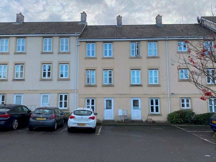 4 Bedroom Detached House To Rent In Pendennis Park, Bristol, BS16