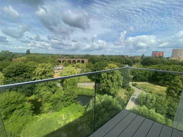 2 Bedroom Apartment To Rent In Century Tower, Shire Gate, Chelmsford, CM2