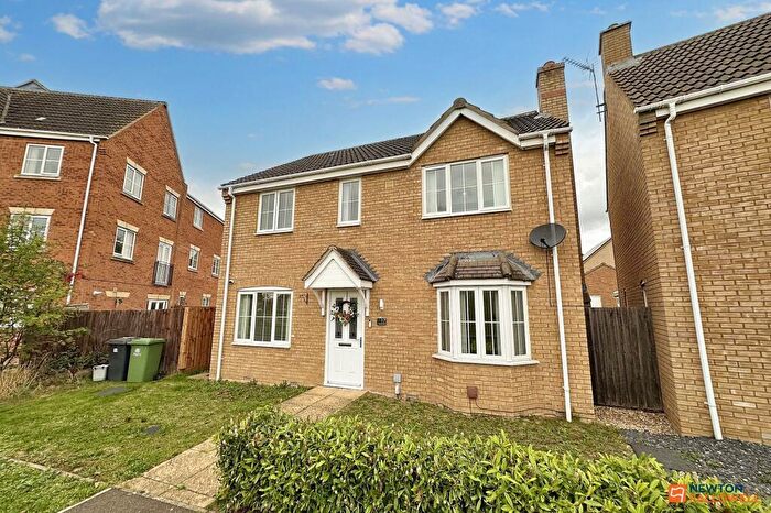 4 Bedroom Detached House For Sale In Ashville Road, Hampton Hargate, Peterborough, PE7