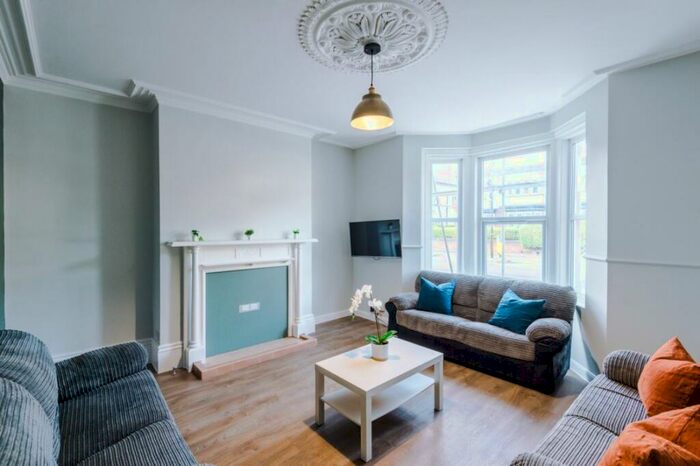 7 Bedroom Terraced House To Rent In Osborne Road, Newcastle, NE2