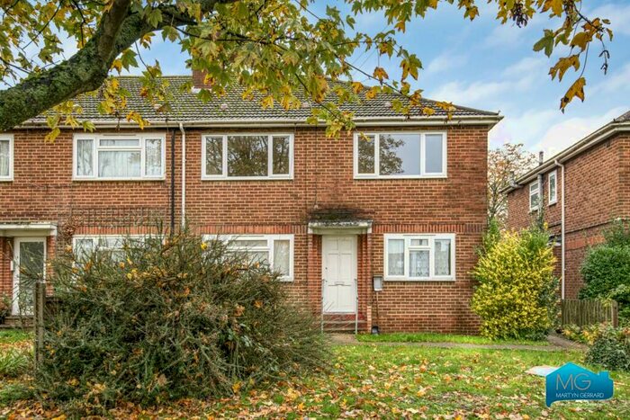 2 Bedroom Apartment To Rent In Milespit Hill, Mill Hill, London, NW7