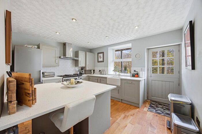 2 Bedroom Terraced House For Sale In Haslingden Road, Rawtenstall, Rossendale, BB4