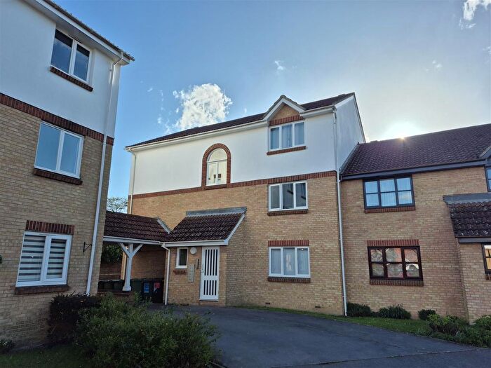 1 Bedroom Flat For Sale In The Ridings, Paddock Wood, Tonbridge, TN12