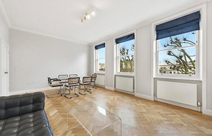 2 Bedroom Flat To Rent In Davies Street, Mayfair, London, W1K