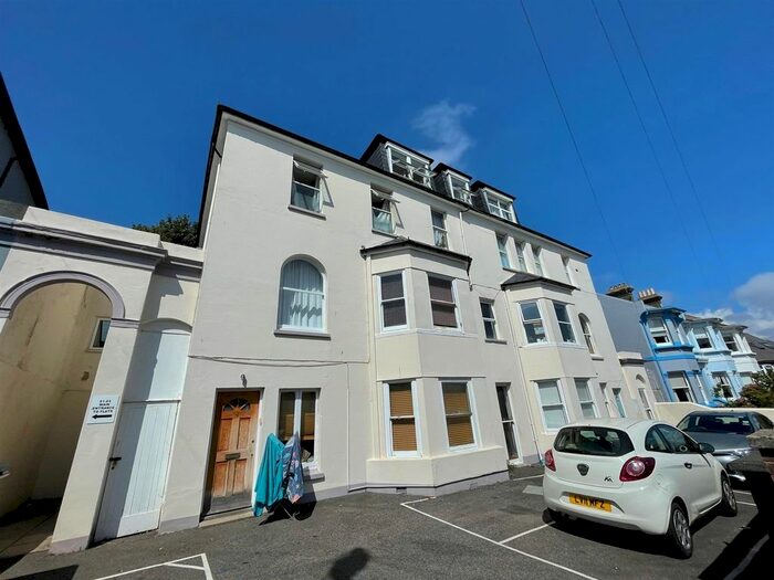2 Bedroom Flat To Rent In Richmond Road, Brighton, BN2